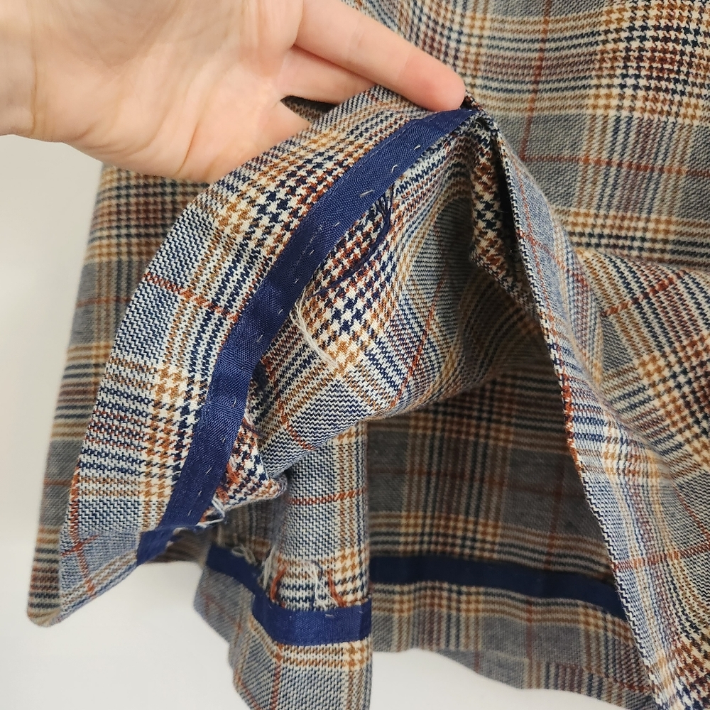 Vintage Wool Wrap Skirt - Picture 7 of 8